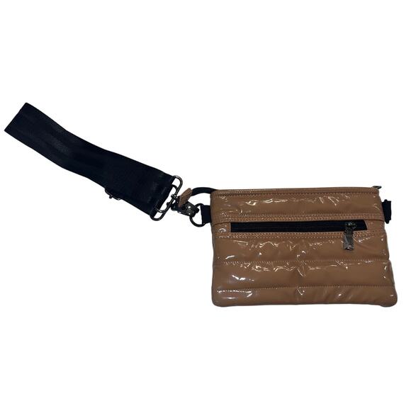 M1-92 THINK ROYLN Puffer Wrist Bag Tan/Black - Picture 1 of 6
